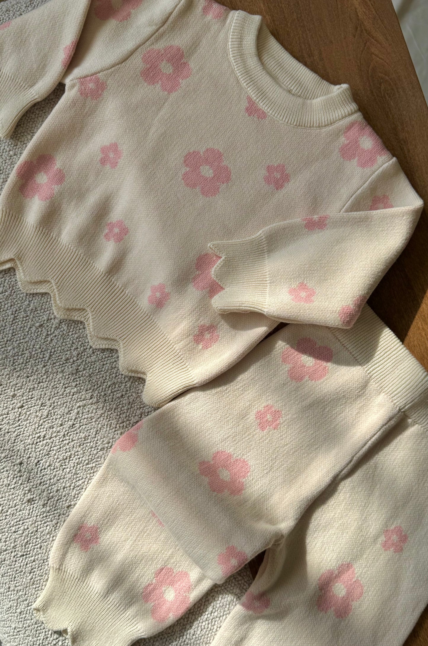 Flower Knit Set
